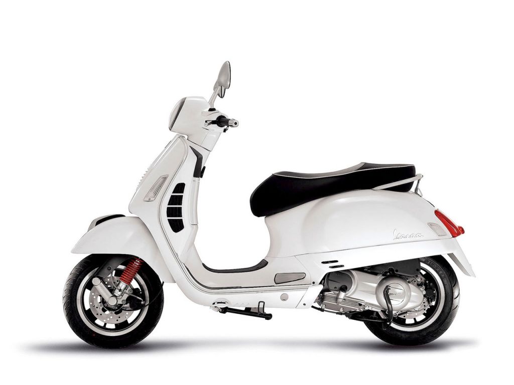 Piaggio to bring Vespa 946 and 300GTS to India in 2016 | India News