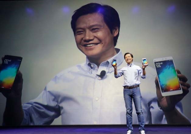 Xiaomi takes on iPhone 6 Plus with Mi Note phablet