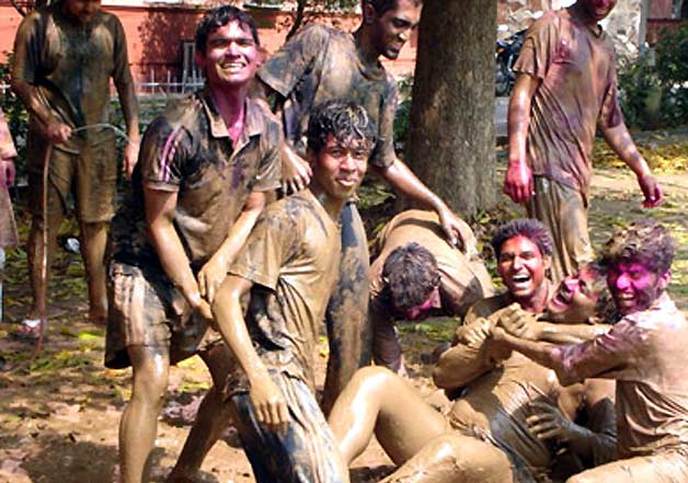 funny ABCD version of Holi3