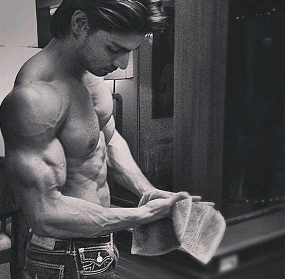 Sooraj Pancholi's first look is Salman Khan's production 'Hero' is here