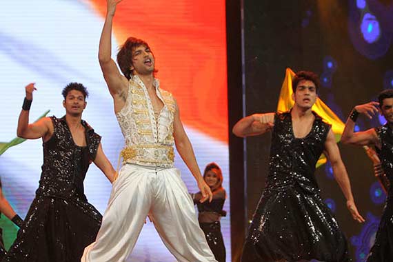 Bollywood at Umeed e Celebs concert