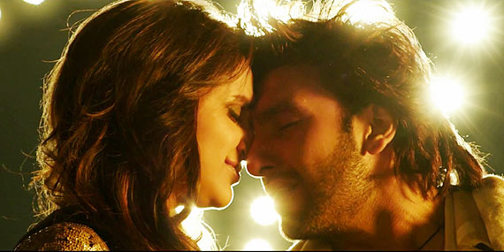 Ranveer Parineeti hot in Kill Dil