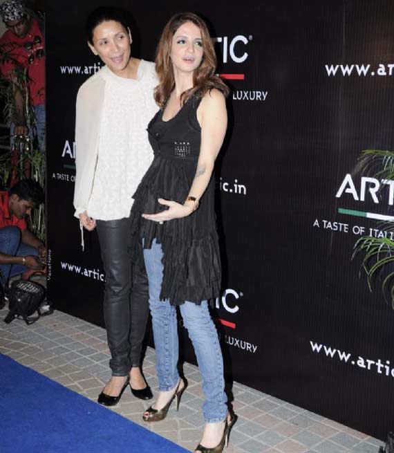 mehr jessia and sussanne khan
