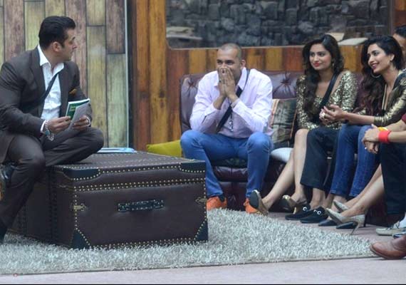 Bigg Boss 8 No Eviction This Week Ajaz Khan Enters Bb House See Pics 