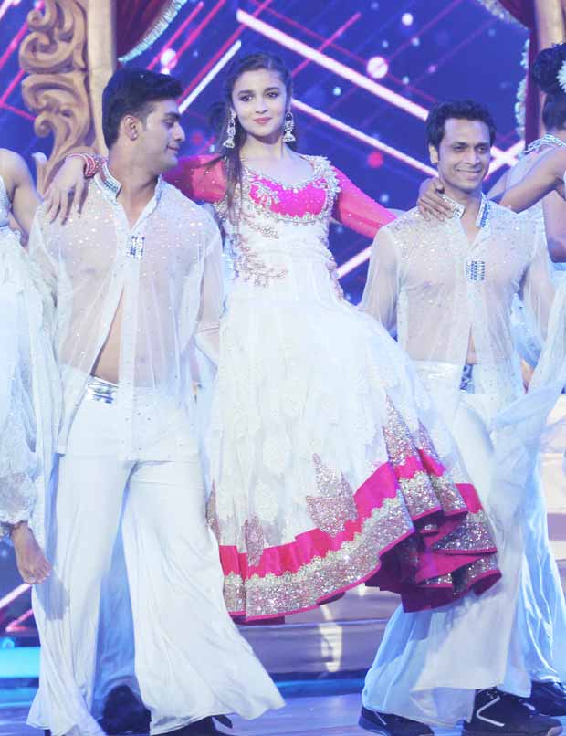 Alia Bhatt Performing