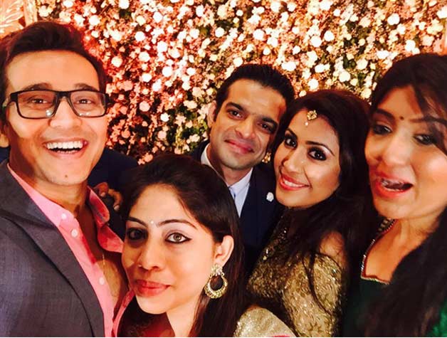 Karan Patel - Ankita Bhargava candid wedding pics