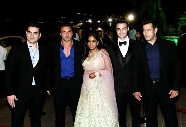 Salman Khan Sister Arpita Khan Wedding Reception In Himachal - India TV ...