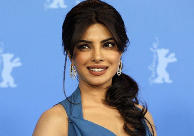priyanka chopra kashibai hairstyle priyanka chopra introduces kashibai of bajirao mastani priyanka chopra kashibai hairstyle priyanka chopra introduces kashibai of bajirao mastani