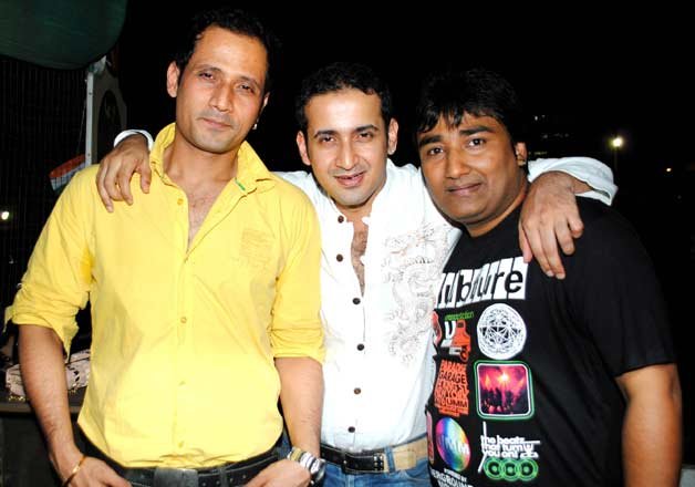 Meet Brothers Anjjan start 2015 on high note