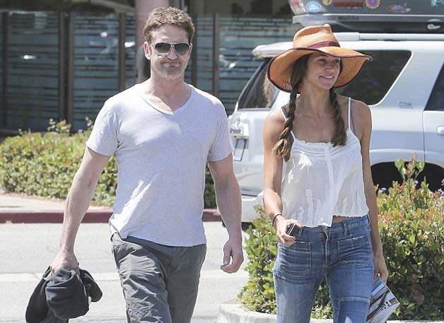 Gerard Butler with girlfriend