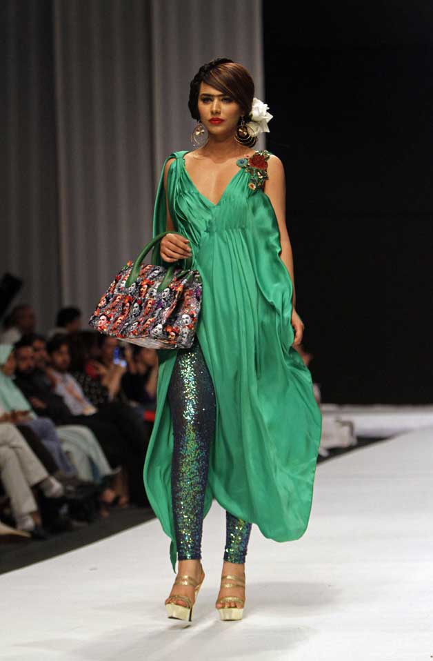 Ayan Ali Xnxx - Pakistan's top-model Ayyan Ali is the new controversy queen! |IndiaTV News  | World News â€“ India TV