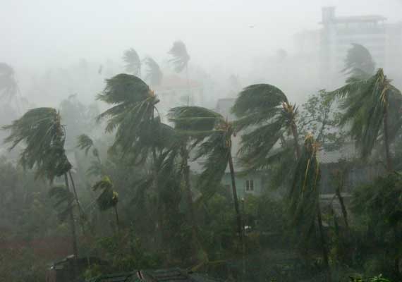 cyclone hudhud