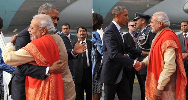 Obama Modi hug 