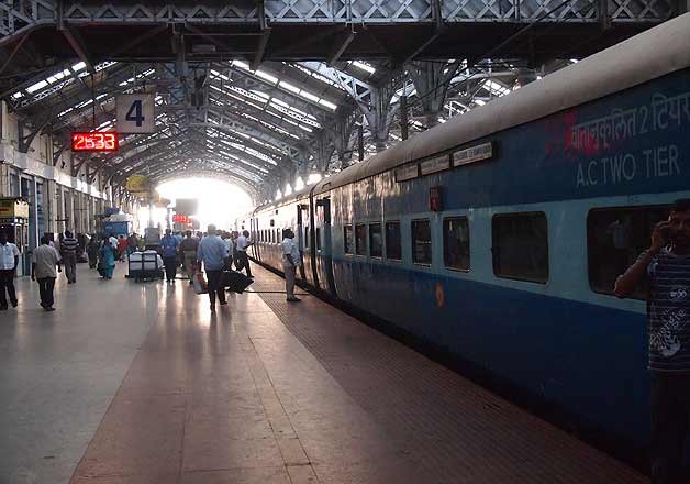 Now FIR of train offence to be lodged in train itself