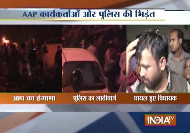 Police lathicharge AAP workers in Delhi, registers FIR against two MLAs for inciting mob