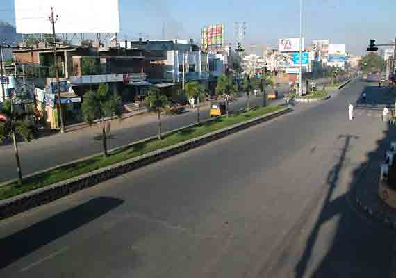 Shutdown brings Telangana to a halt, paralyses transport