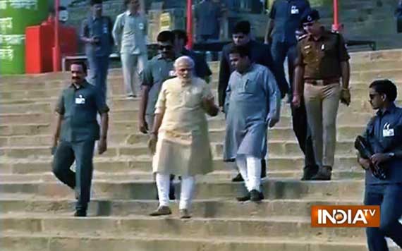 modi at assi ghat