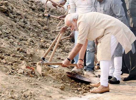 modi at assi ghat