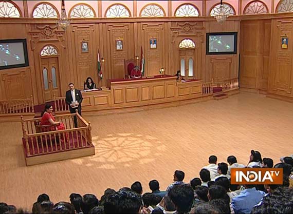 smriti irani in aap ki adalat