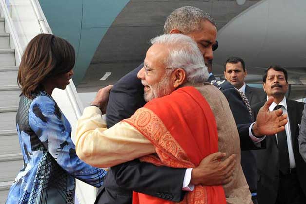 modi hugs obama