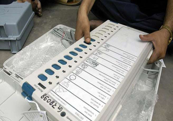 Congress supports EC view on restricting opinion polls