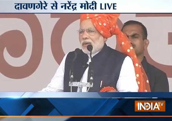 Live reporting: Narendra Modi shares dais, praises Yeddyurappa in Davangere rally