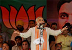 After Shiv Sena slams 'Rambo' act, Modi meets Uddhav