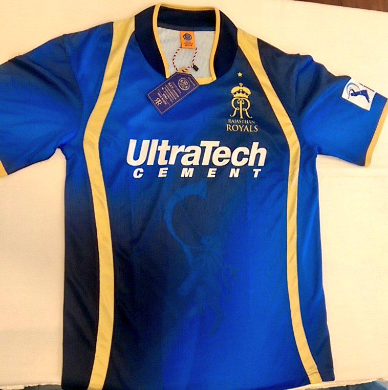 IPL 8: Rajasthan Royals unveil New Jersey