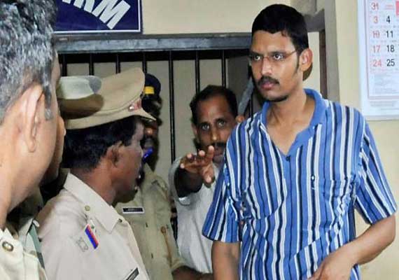 Former Odisha DGP Mohanty Identifies Raghav's Photo As That Of His Rape ...