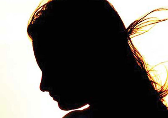 Man kills wife over illicit affair, attempts suicide