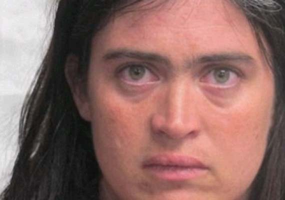 Us Woman Arrested For Posting Nude Photos Of Daughter And Soliciting 2705