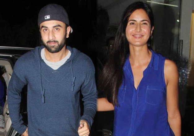 Here's why lovebirds Ranbir-Katrina were standing on road at 1 am