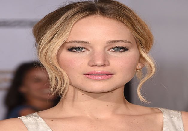 American Hustle Director on Jennifer Lawrence's Pay Disparity Essay ...