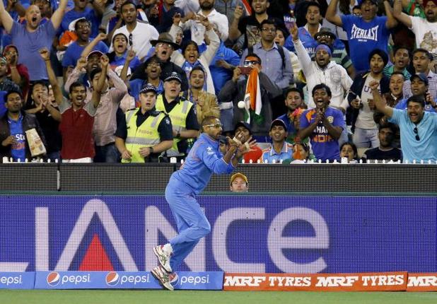 Top 4 controversial decisions of Cricket World Cup 2015-IndiaTV ...